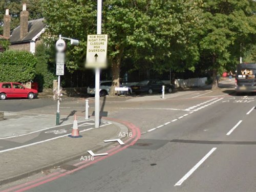 The junction of Twickenham Road and Kew Foot Road, where the separate cycleway, and footway, cedes priority to a minor side road