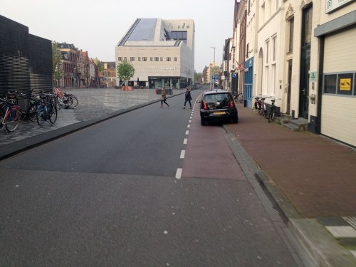 Damsterdiep cycle lane parking 5